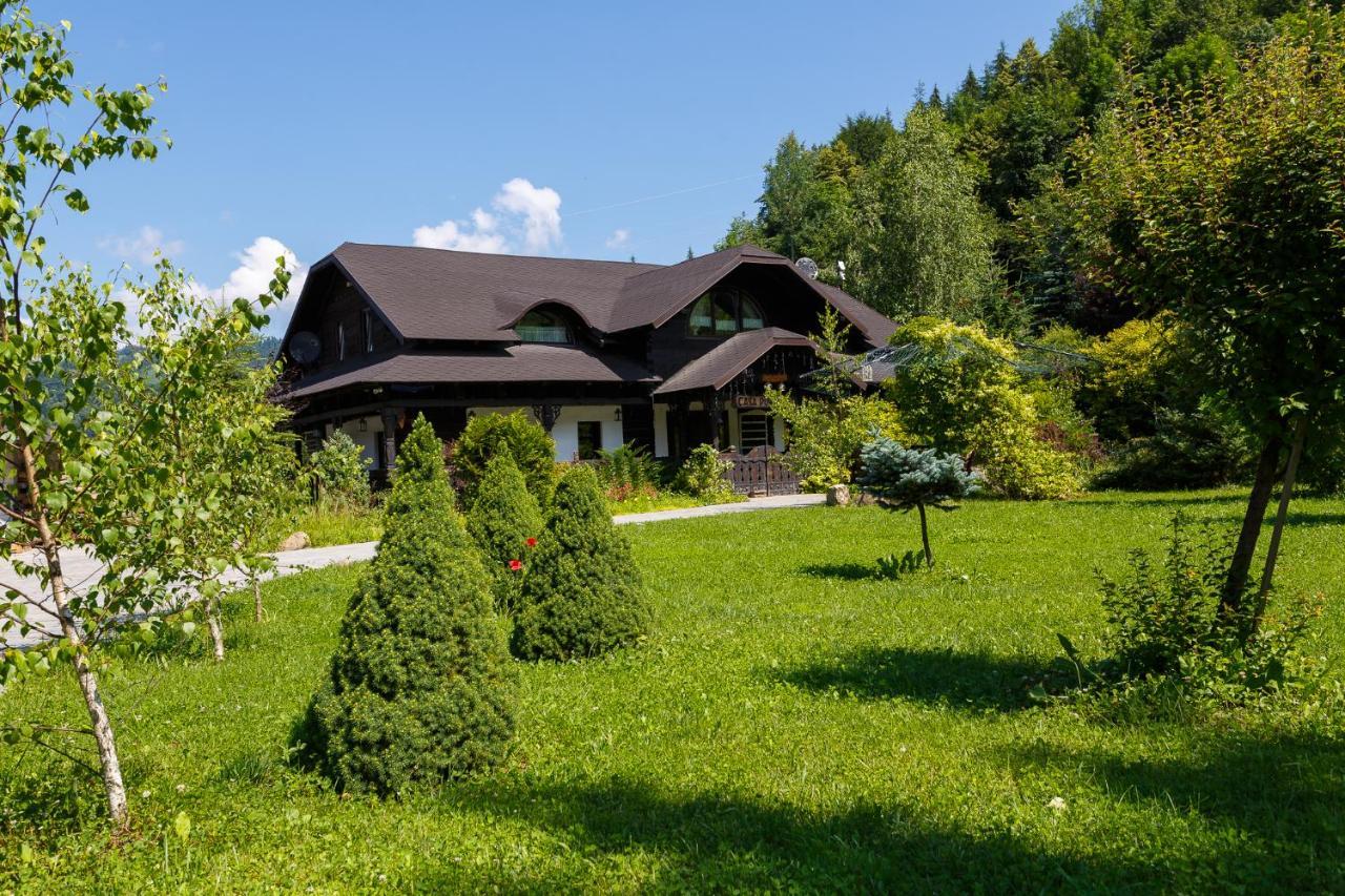 Casa Poveste Pensiunea-Muzeu Campulung Moldovenesc Exterior photo